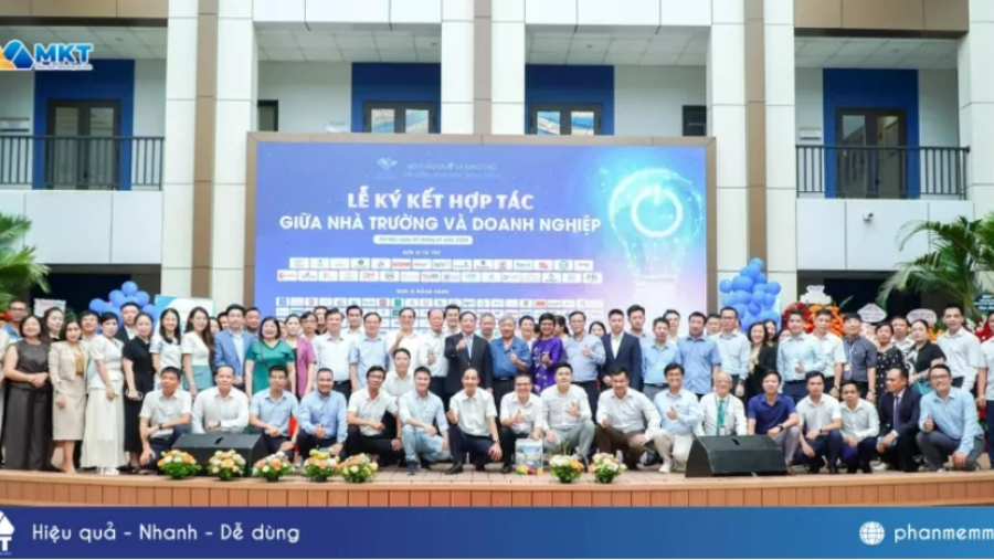 Lễ Ký Kết Hợp Tác Chiến Lược: Công ty CP Giải pháp MKT & Trường Đại học Hòa Bình